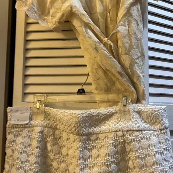 SET - NWT Ultra Pink Lace Fabric Square Neck Blouse & Loft Crochet Fabric Shorts - Picture 17 of 17